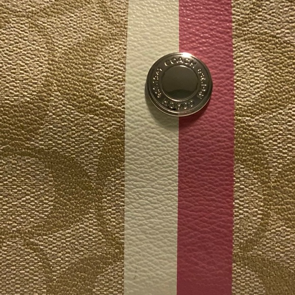 Y2K NWOT Authentic signature Coach bag - Picture 3 of 7